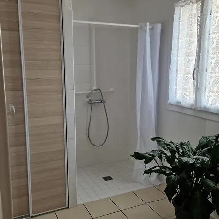 En Provence Avec Piscine Au Sel Дом отдыха